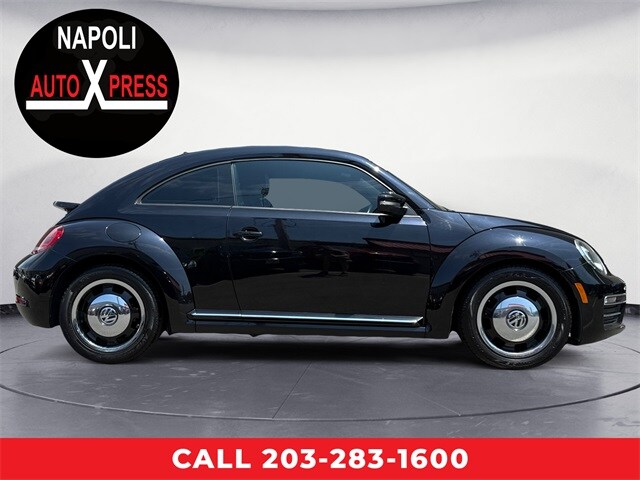 2018 Volkswagen Beetle Coast photo 2