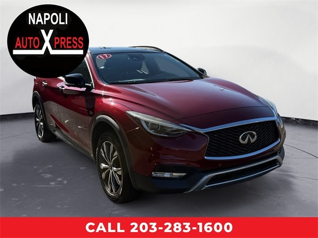 2017 INFINITI QX30 Premium