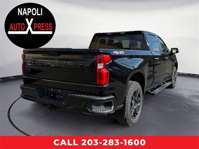 2023 Chevrolet Silverado 1500 Custom photo 3