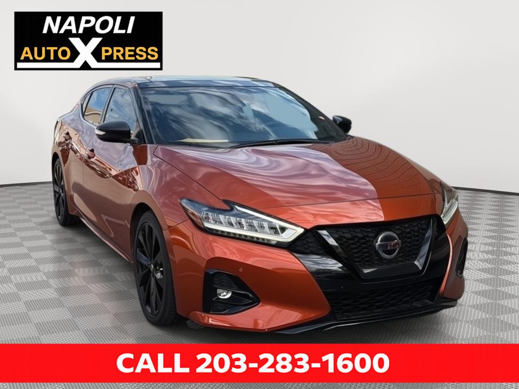 2021 Nissan Maxima SR's photo
