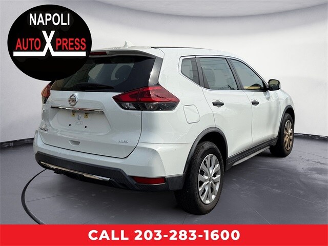 2018 Nissan Rogue S photo 3