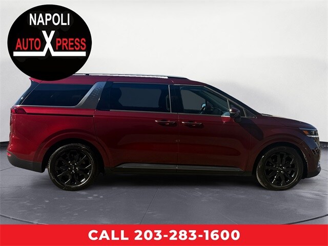 2023 Kia Carnival SX Prestige photo 2