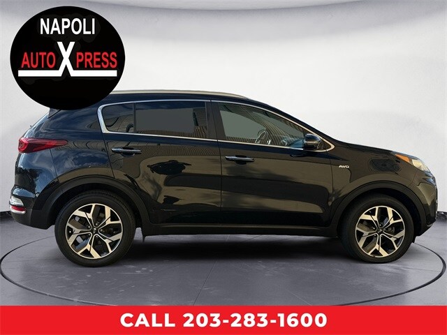 2021 Kia Sportage EX photo 2