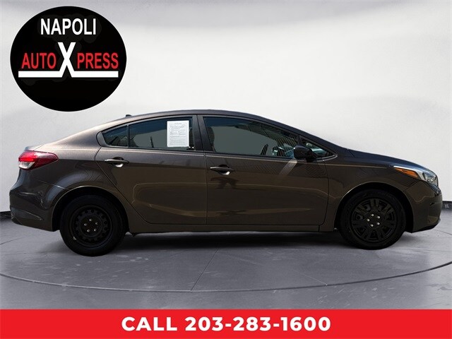 2017 Kia Forte LX Base photo 2