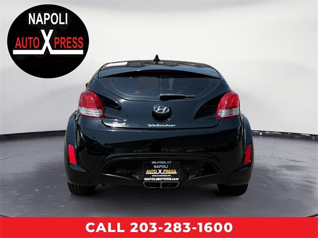 2017 Hyundai Veloster Value Edition photo 4