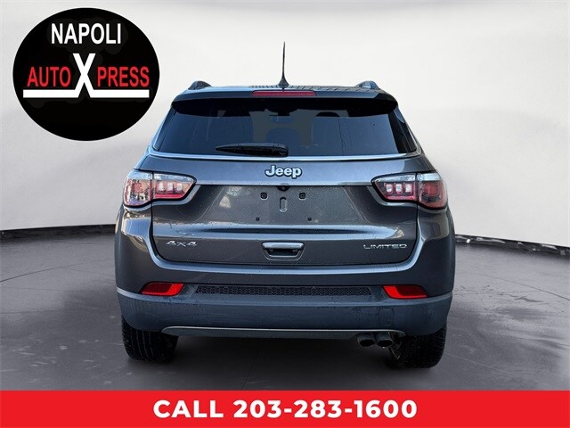 2018 Jeep Compass Limited photo 3