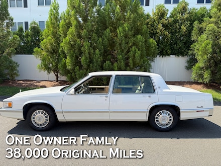 1992 CADILLAC  SEDAN DEVILLE LUXURY SEDAN