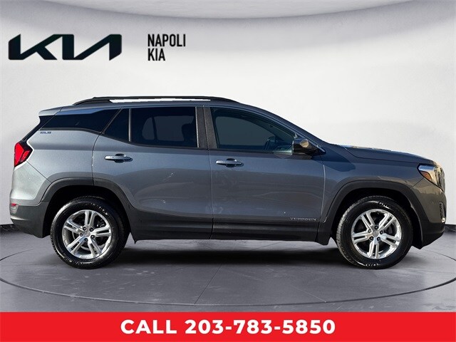 2021 Gmc Terrain SLE photo 2