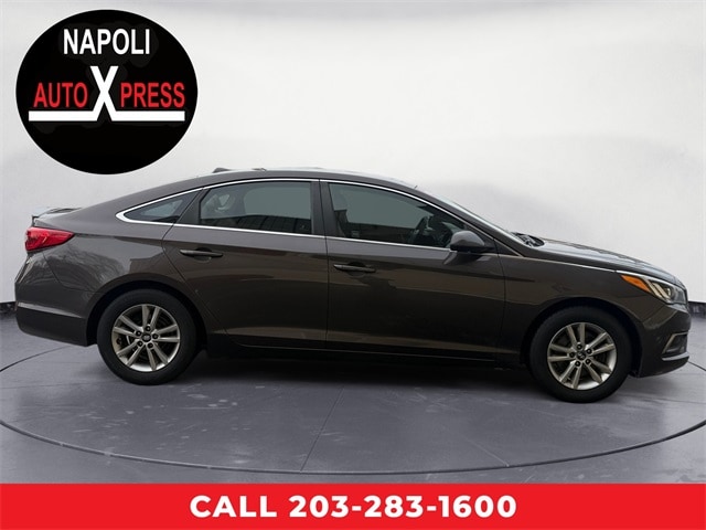 Used 2016 Hyundai Sonata SE with VIN 5NPE24AF1GH313873 for sale in Milford, CT