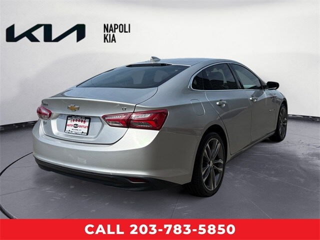 2022 Chevrolet Malibu 1LT photo 3
