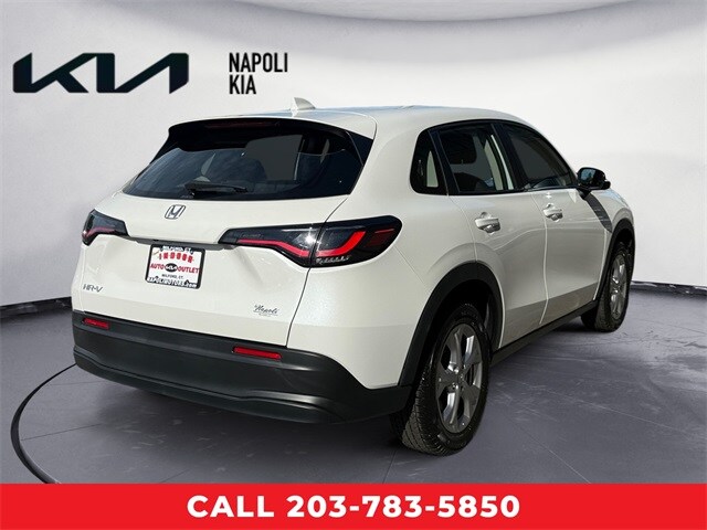 2023 Honda HR-V LX photo 2