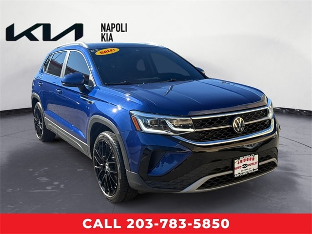 2023 Volkswagen Taos SEL's photo
