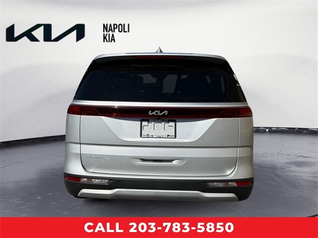 2023 Kia Carnival LX photo 4