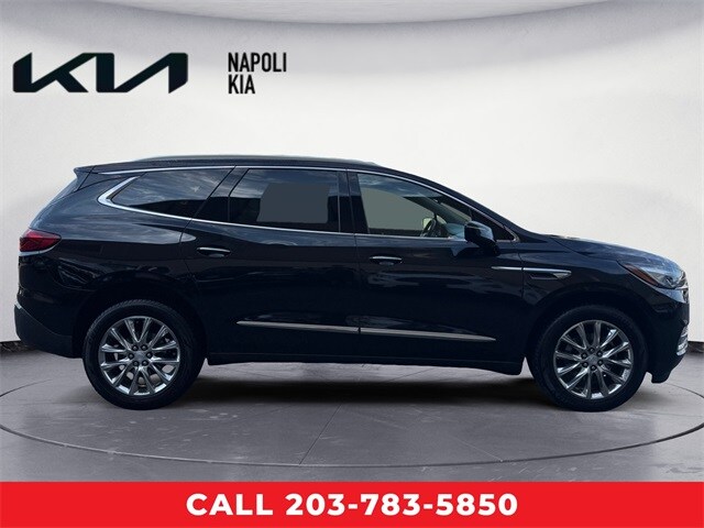 2018 Buick Enclave Premium photo 2