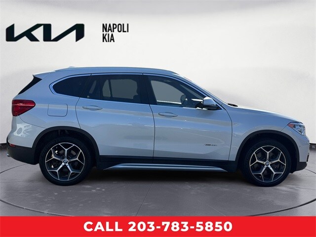 2017 Bmw X1 XDrive28i photo 2