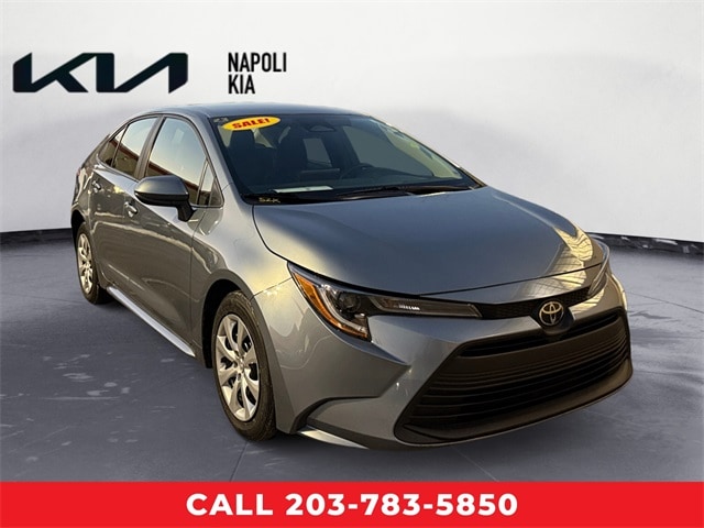 2023 Toyota Corolla LE's photo