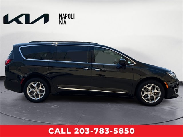 Used 2017 Chrysler Pacifica Touring-L with VIN 2C4RC1BG9HR763070 for sale in Milford, CT