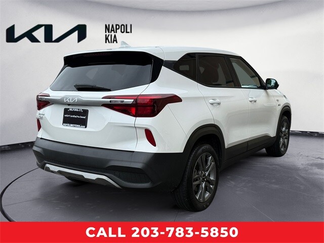 2023 Kia Seltos LX photo 3