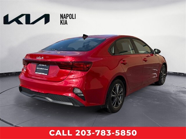 2022 Kia Forte LXS photo 3