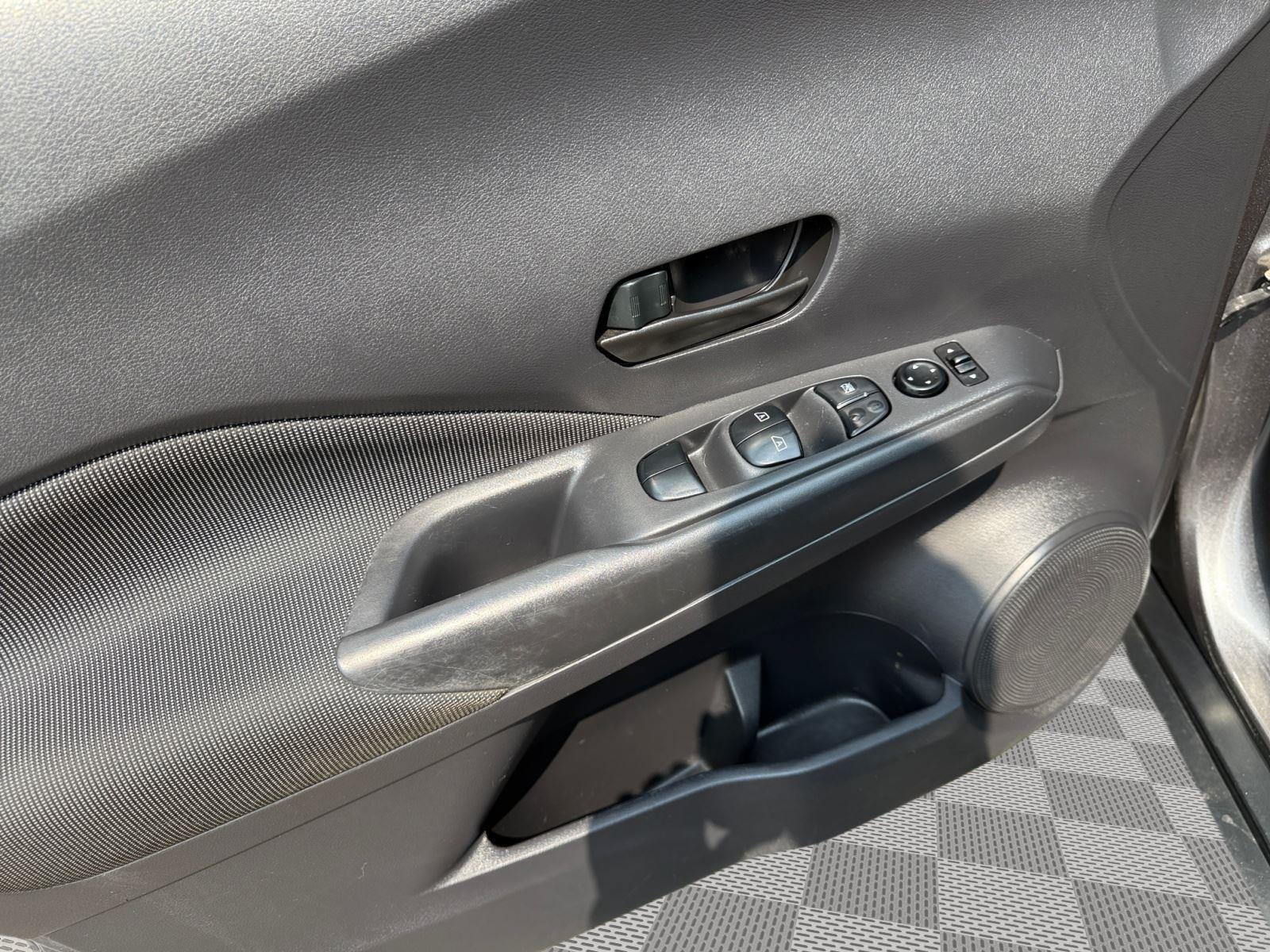 2020 Nissan Kicks S - Photo 15