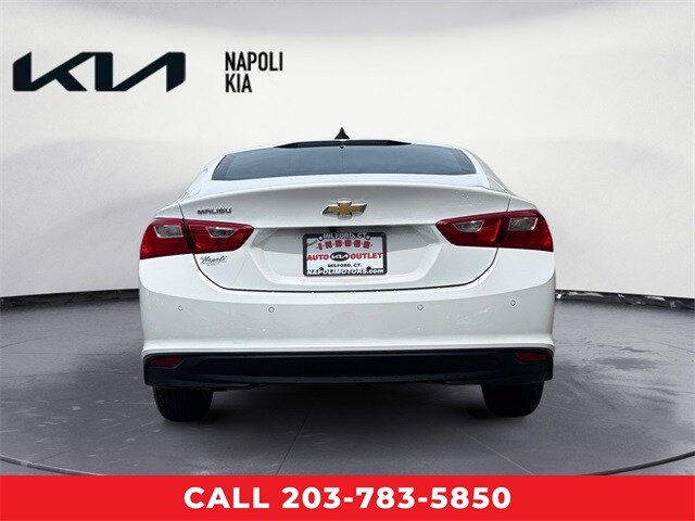 2020 Chevrolet Malibu LS photo 4