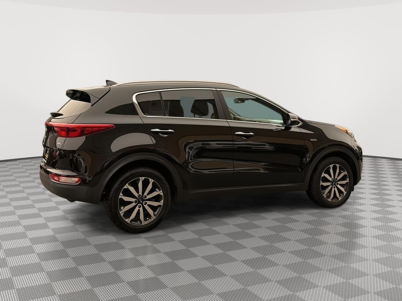 Used 2017 Kia Sportage EX with VIN KNDPNCAC4H7173906 for sale in Milford, CT