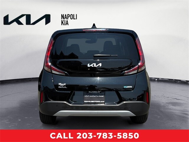 2023 Kia Soul EX photo 3