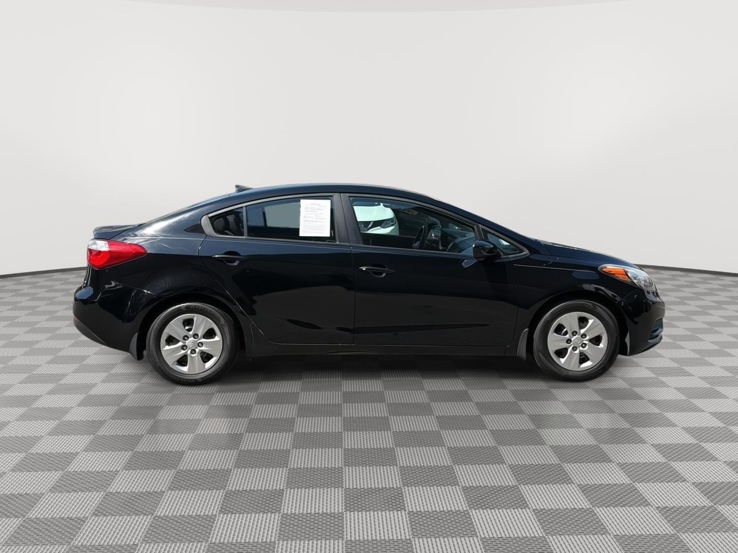 Used 2014 Kia Forte LX with VIN KNAFK4A61E5139687 for sale in Milford, CT