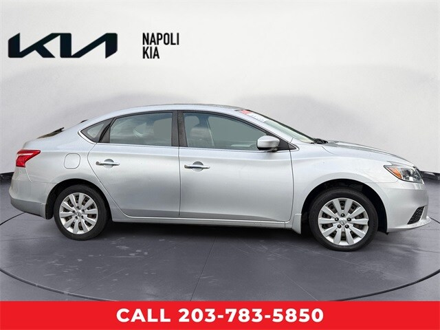 2017 Nissan Sentra S photo 2