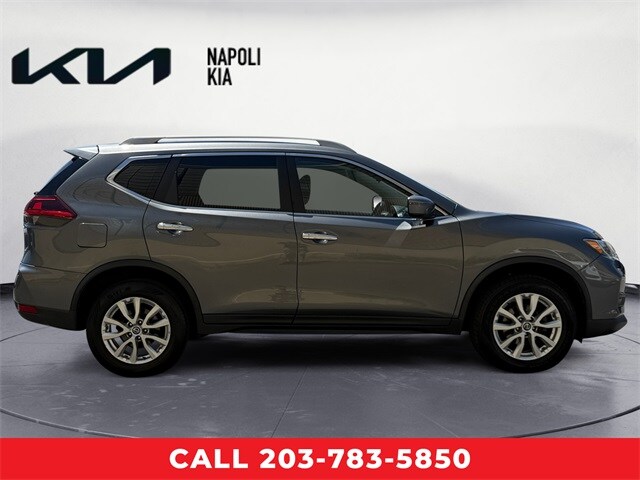 2019 Nissan Rogue S photo 2
