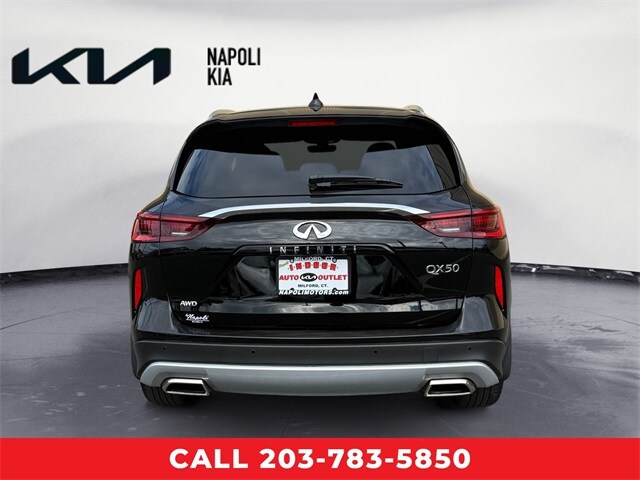 2023 Infiniti QX50 Luxe photo 4