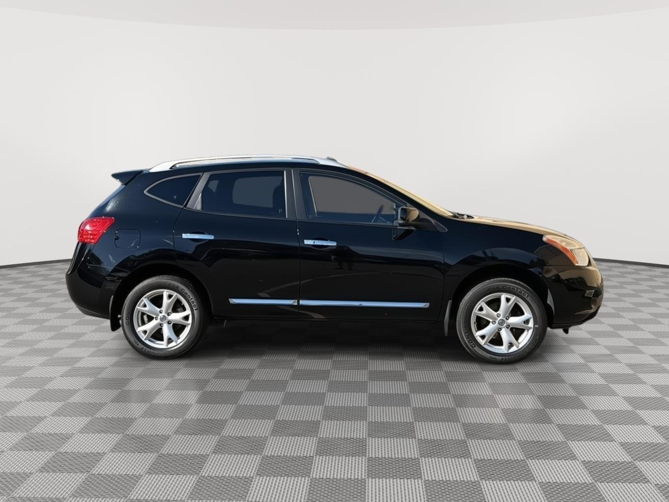 Used 2011 Nissan Rogue SV with VIN JN8AS5MV9BW298621 for sale in Milford, CT