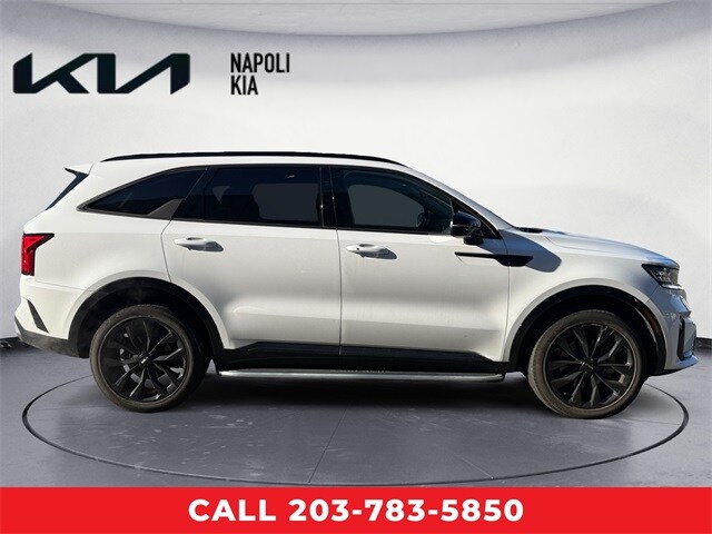 2023 Kia Sorento SX photo 2