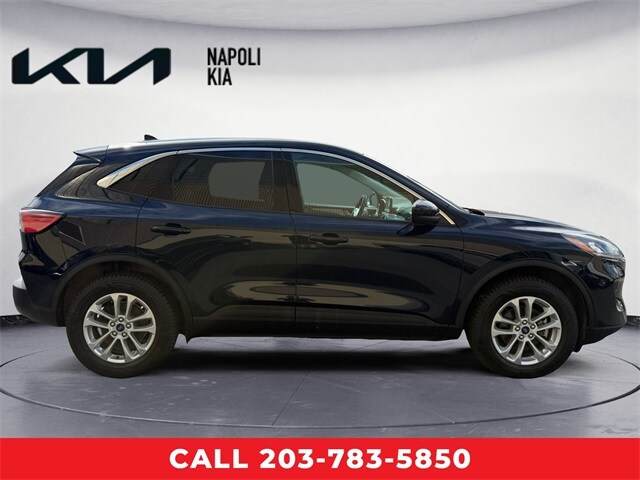 2021 Ford Escape SE Hybrid photo 2