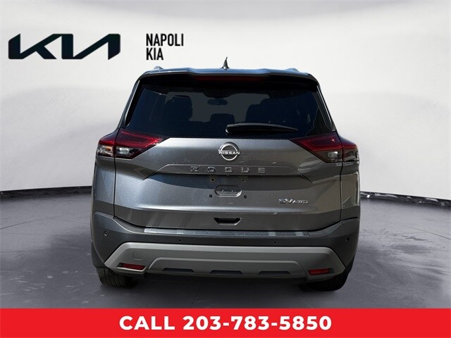 2022 Nissan Rogue SV photo 4