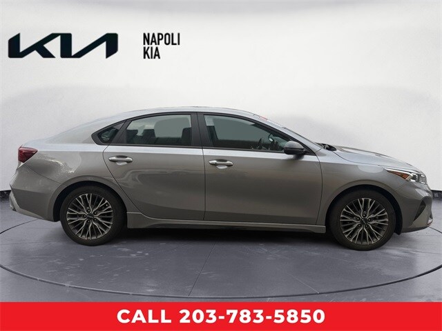 2023 Kia Forte GT-Line photo 2