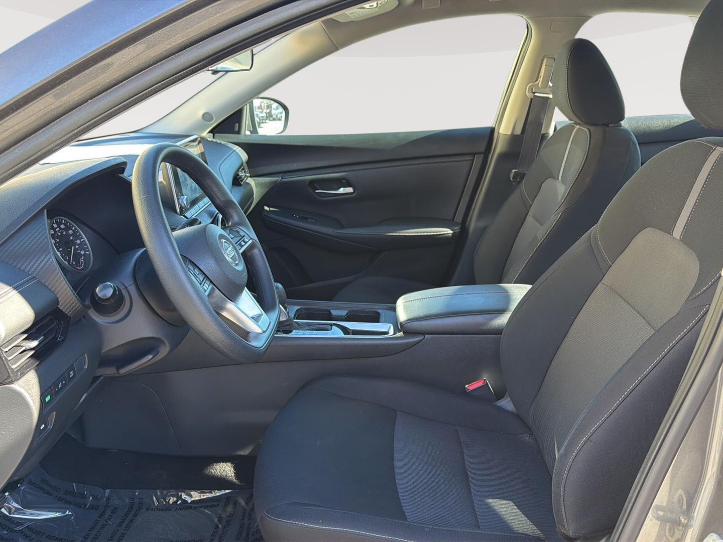 2023 Nissan Sentra SV - Photo 9