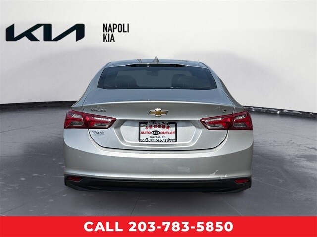 2022 Chevrolet Malibu 1LT photo 4