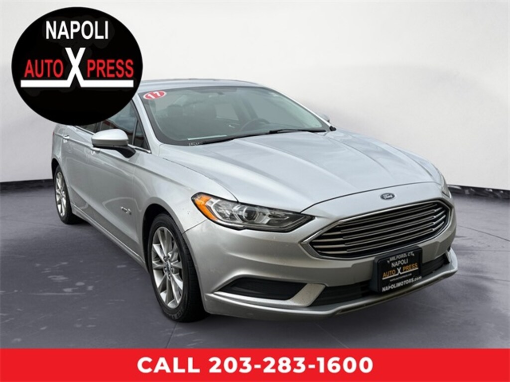 Used 2017 Ford Fusion Hybrid SE Sedan