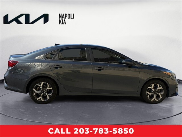 2021 Kia Forte LXS photo 2
