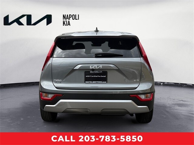 2024 Kia Niro LX photo 3