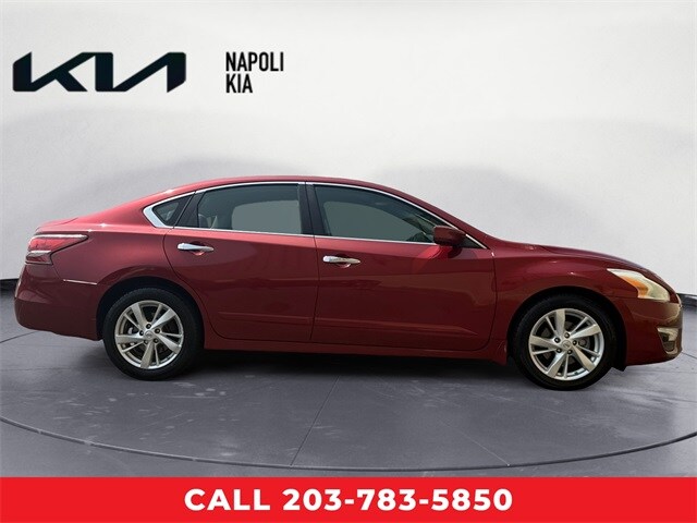 2014 Nissan Altima 2.5 SV photo 2