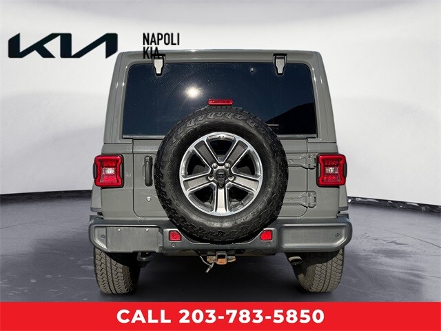 2020 Jeep Wrangler Unlimited Sahara photo 4