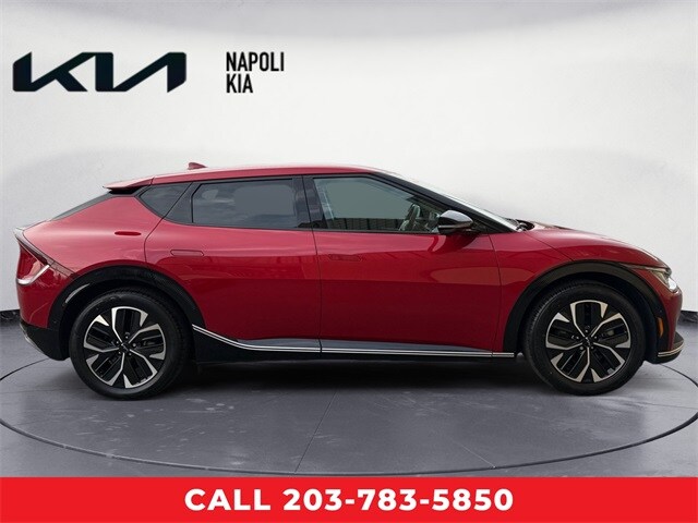 2023 Kia EV6 Wind photo 2