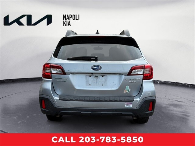 2018 Subaru Outback 3.6R Limited photo 3