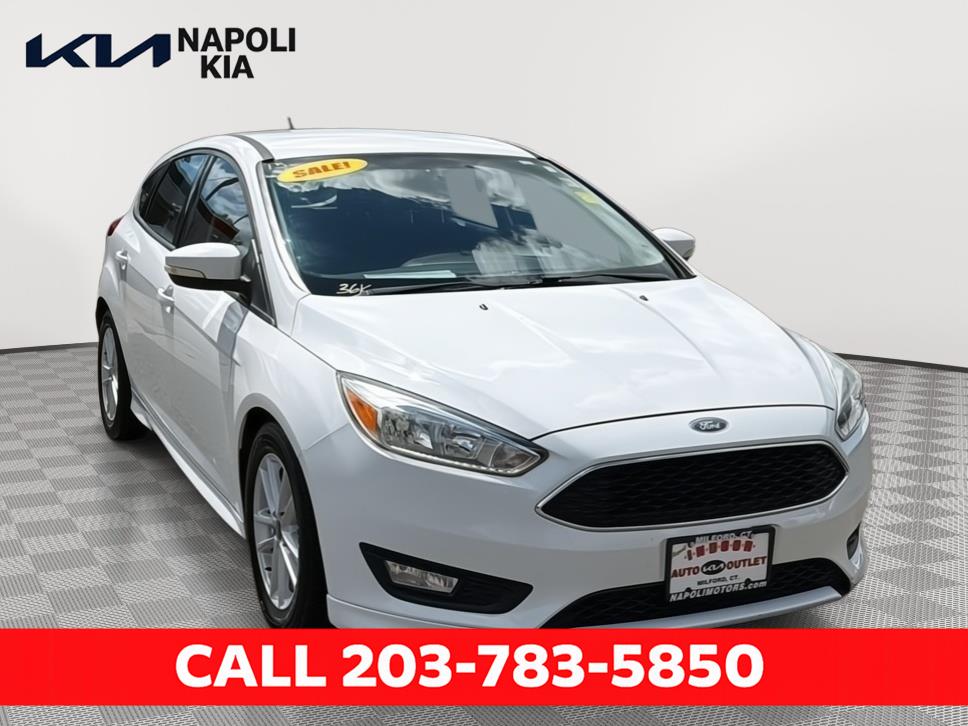 2015 Ford Focus 5 Door Hatch SE's photo