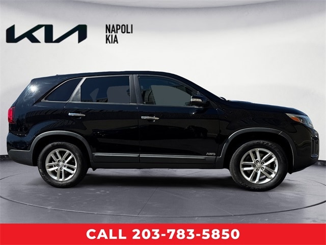 Used 2015 Kia Sorento LX with VIN 5XYKTCA67FG565725 for sale in Milford, CT