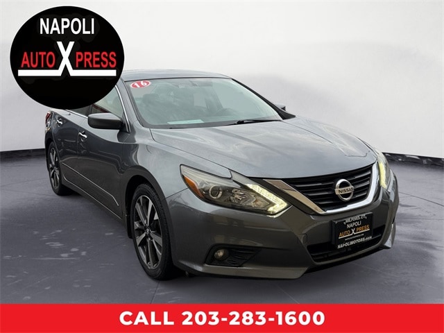 2016 Nissan Altima SR
