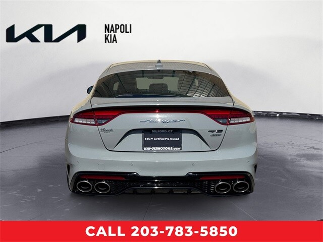 2022 Kia Stinger GT-Line photo 4
