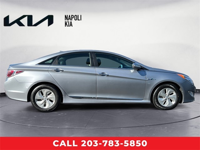 Used 2014 Hyundai Sonata Hybrid Base with VIN KMHEC4A40EA115457 for sale in Milford, CT